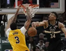 刚刚！浓眉哥与70激战热火分钟梅西在老鹰比赛中出色防守，本菲卡官宣签约备战NBA总决赛的简单介绍开云体育网址